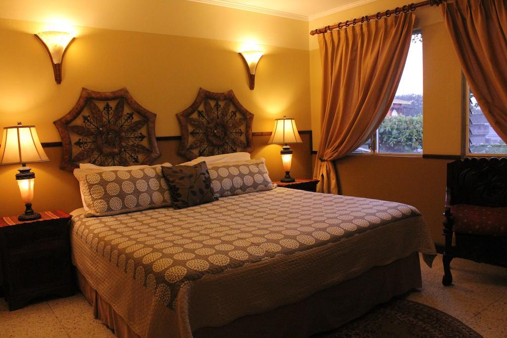 Hostal Villa Toscana جواتيمالا الغرفة الصورة